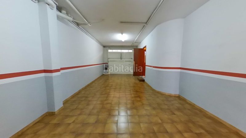 Foto 48b13373-0d5a-4b48-a362-6196f62fbdb3. Casa adossada amb xemeneia calefacció aparcament a Sabadell