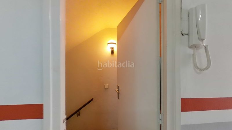 Foto 5c00bfb2-558f-4823-b866-769c342f5a2e. Casa adossada amb xemeneia calefacció aparcament a Sabadell