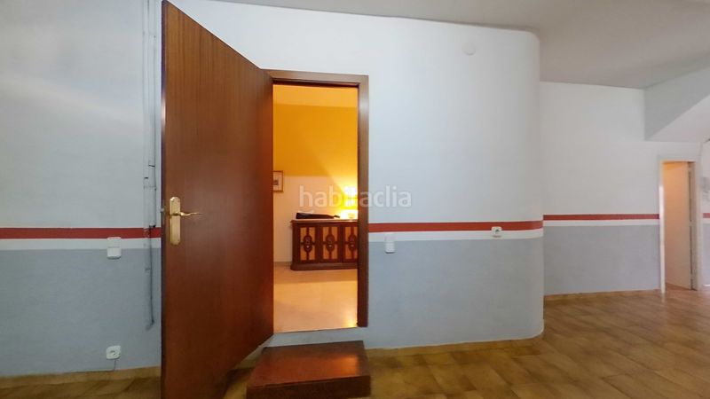 Foto a5c4d009-221e-4344-8820-a08e438f27c9. Casa adossada amb xemeneia calefacció aparcament a Sabadell