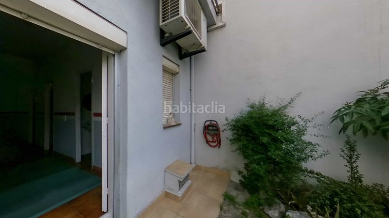 Foto ab4e6b00-a472-47e5-a038-3afd5fd5ad22. Casa adossada amb xemeneia calefacció aparcament a Sabadell