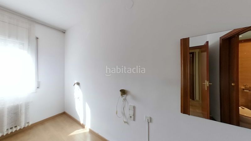 Foto db0d7d62-8226-46ed-95bc-9e3a493bbda5. Casa adossada amb xemeneia calefacció aparcament a Sabadell
