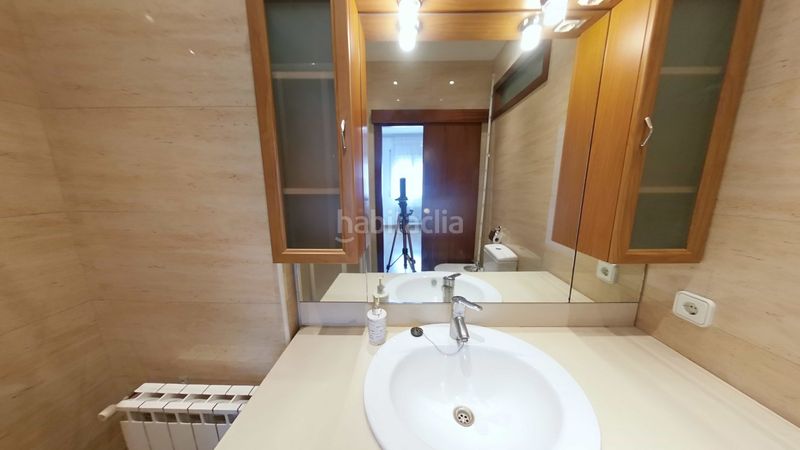 Foto ea806fc6-0444-446b-9c42-ae7a501a972b. Casa adossada amb xemeneia calefacció aparcament a Sabadell