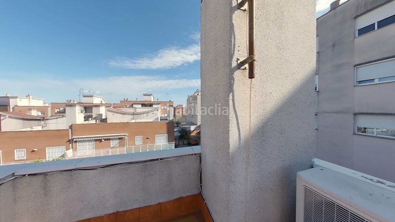 Foto 7e707b56-777e-4b0d-87f9-cdb935942ca0. Casa amb xemeneia calefacció aparcament a Can Deu Sabadell
