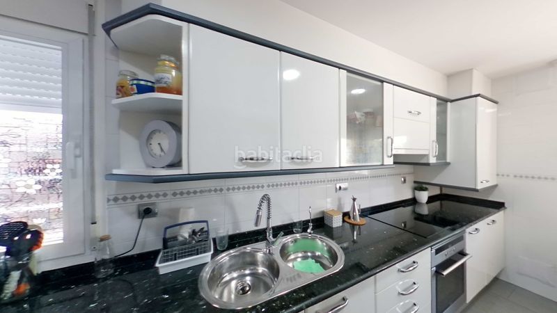 Foto 90d73400-98ae-4a84-bf33-3210e37b4db4. Casa amb xemeneia calefacció aparcament a Can Deu Sabadell