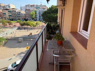 Etagenwohnung  Carrer de la lusitània. Piso cantonero reformado