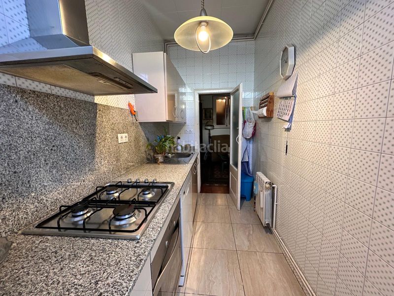 Foto d75e35b3-35d1-4b30-a84e-b7f9ee677e0a. Casa adossada amb xemeneia calefacció a Gràcia Sabadell
