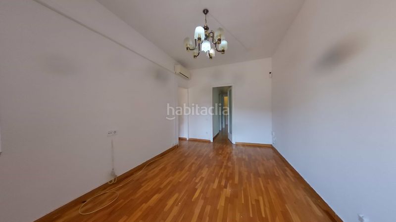 Foto 92f16254-3165-4380-b1ba-1d757fa46a16. Pis amb calefacció a Sagrada Família Barcelona