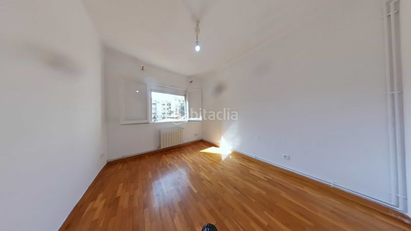 Foto e33049ac-e121-466d-8964-4b671ad3baba. Pis amb calefacció a Sagrada Família Barcelona