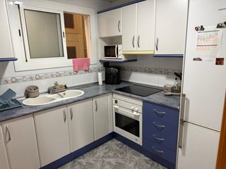 Appartement  Carrer de joan llongueras. Piso cifuentes con ascensor
