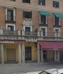 Miete Büro in Avenida de la reconquista 10. Oficina en alquiler en reconquista, 1 dormitorio.