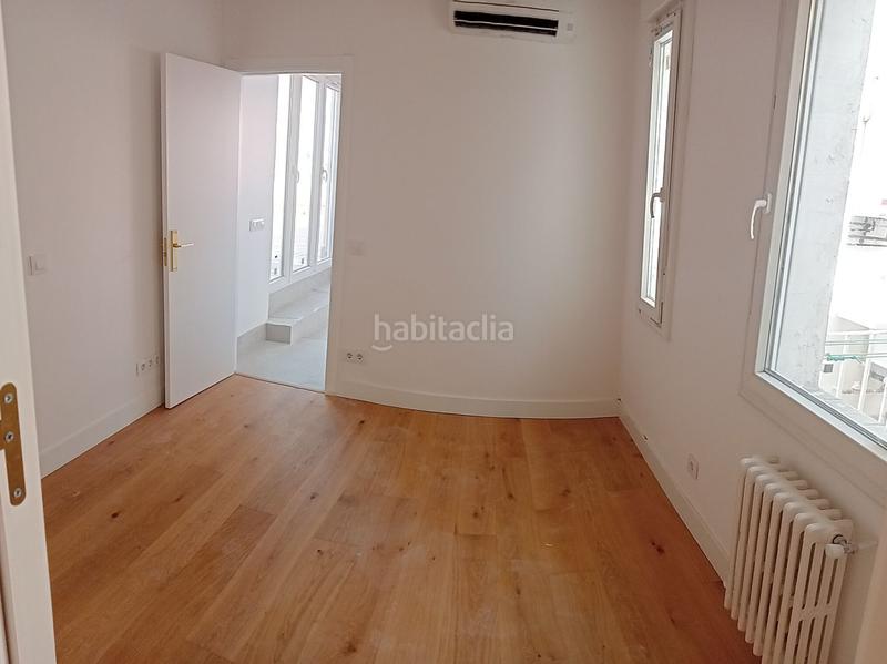 Foto fb8f7262-d15c-445a-a61d-87dd26e4df4b. Alquiler ático atico en alquiler en chamberí Almagro, 3 dormitorios. en Madrid