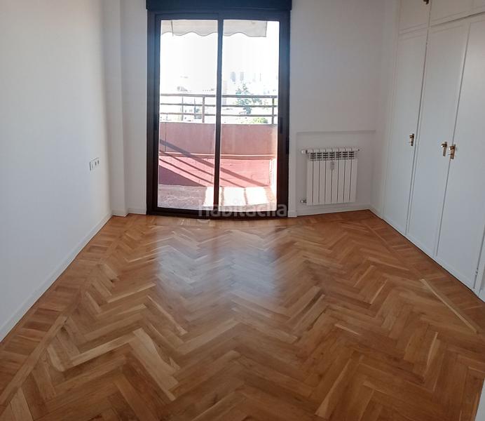 Foto 1d79f9b7-da7a-4454-9880-05773c58cd8a. Rent flat with heating pool in Hispanoamérica-Bernabéu Madrid