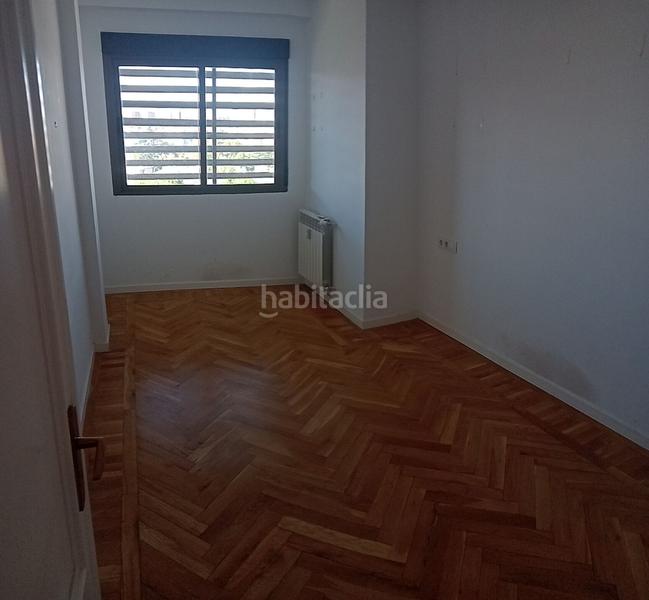 Foto 5d9dd168-ef28-4d61-8a59-147db5be00d7. Rent flat with heating pool in Hispanoamérica-Bernabéu Madrid