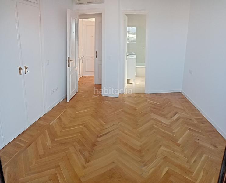 Foto f3c6ce11-19cc-4479-92b6-315c71911ee5. Rent flat with heating pool in Hispanoamérica-Bernabéu Madrid