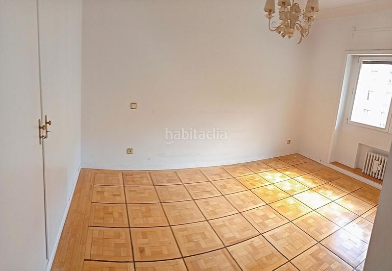 Foto 4fb8a232-94a1-49c6-ad2c-e81539fd87b7. Miete etagenwohnung mit heizung in Goya Madrid