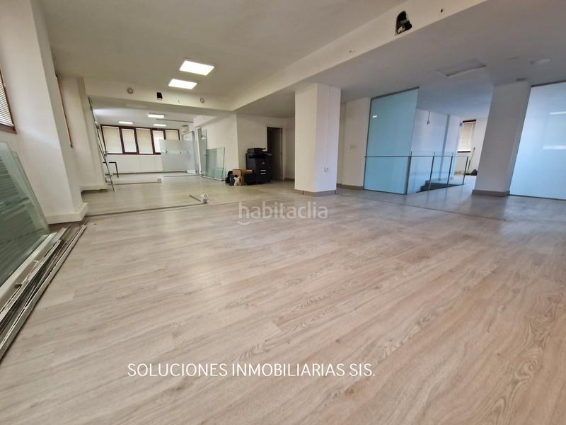 Foto 85f5a69f-5bc9-4726-8207-076bd5f2c2ff. Business premise in La Plana Esplugues de Llobregat