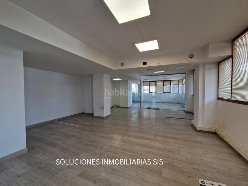 Foto b87d9da9-aad8-4c72-bdda-744a9d03c3cc. Business premise in La Plana Esplugues de Llobregat