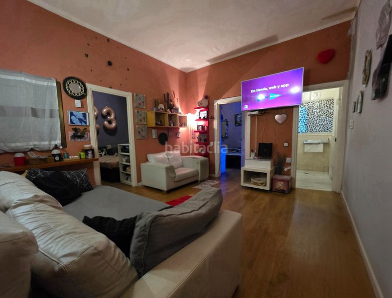 Foto b591f448-d8a0-42f0-82e5-78daef60ad7a. Local comercial a El Coll Barcelona