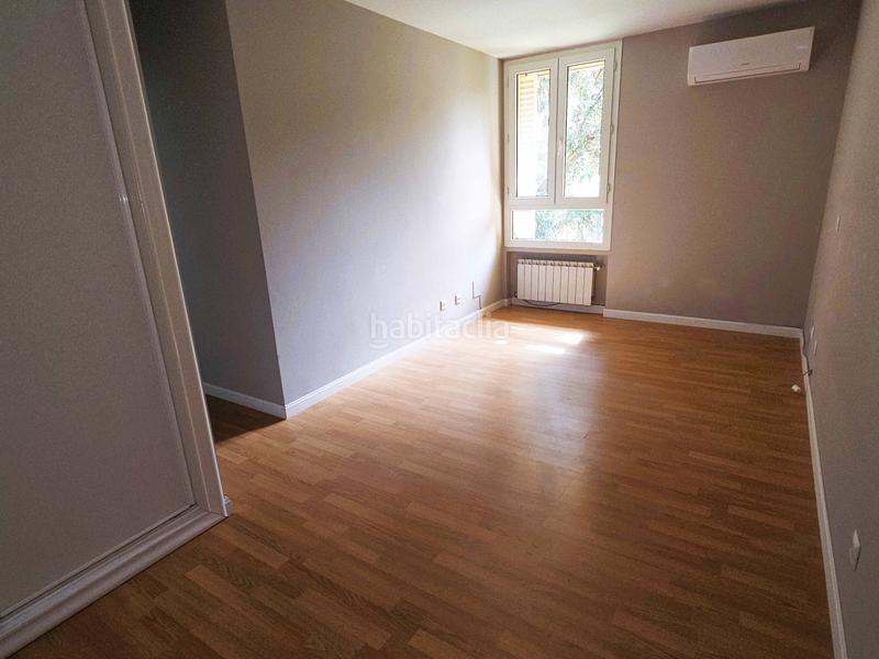 Foto 6703279e-11e0-40fe-a4f7-1cdda3e059c5. Miete doppelhaus in paseo de los parques 38 in Encinar de los Reyes La Moraleja