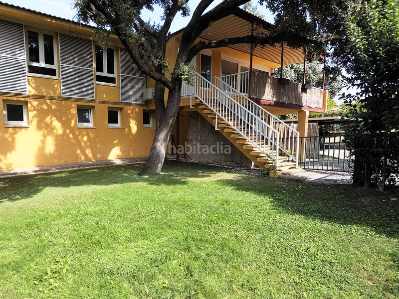 Foto 607e4d18-dc29-42f7-9eda-f0fb30011345. Rent towny house in paseo de los parques 38 in Encinar de los Reyes La Moraleja