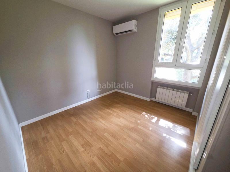 Foto 73e51433-95ea-4a05-8474-8550b8c05993. Rent towny house in paseo de los parques 38 in Encinar de los Reyes La Moraleja