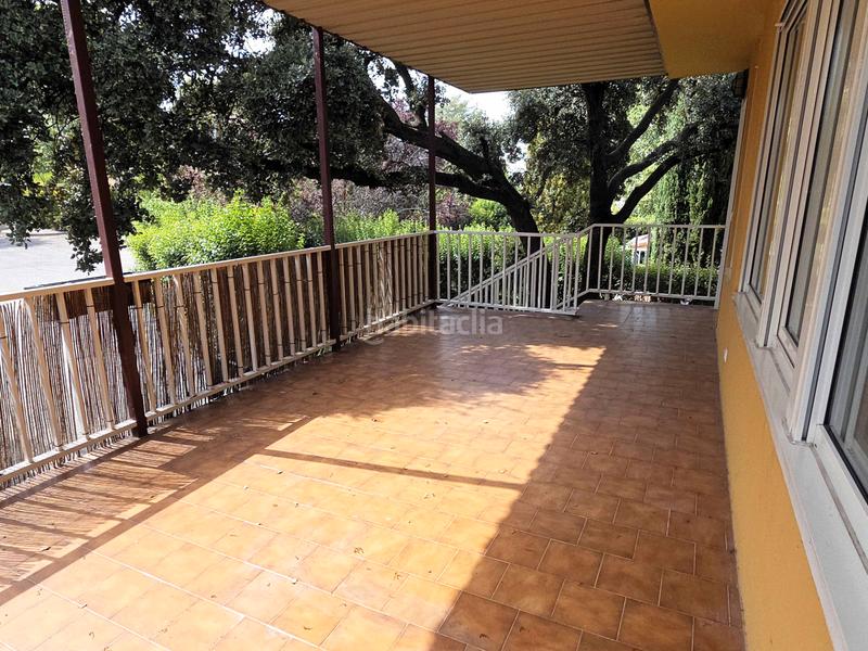 Foto 7458093b-d277-4101-a0ae-9473ea492f53. Rent towny house in paseo de los parques 38 in Encinar de los Reyes La Moraleja