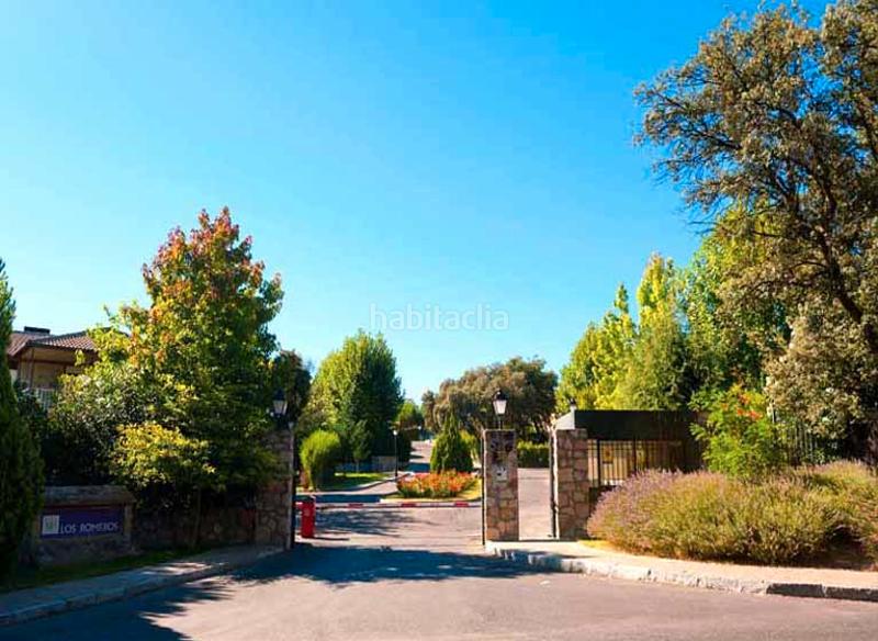 Foto a08b7e1c-7cd4-49d8-aebe-c6d6553451b6. Rent towny house in paseo de los parques 38 in Encinar de los Reyes La Moraleja