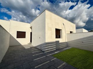 Reihenhaus in Calle bulevar pablo ruiz picass 66. Chalet adosado de 3 dormitorios en arges