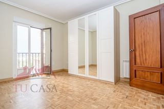 Affitto Appartamento in Casco Histórico. Piso reformado en alquiler  luminoso y con magníficas vistas al