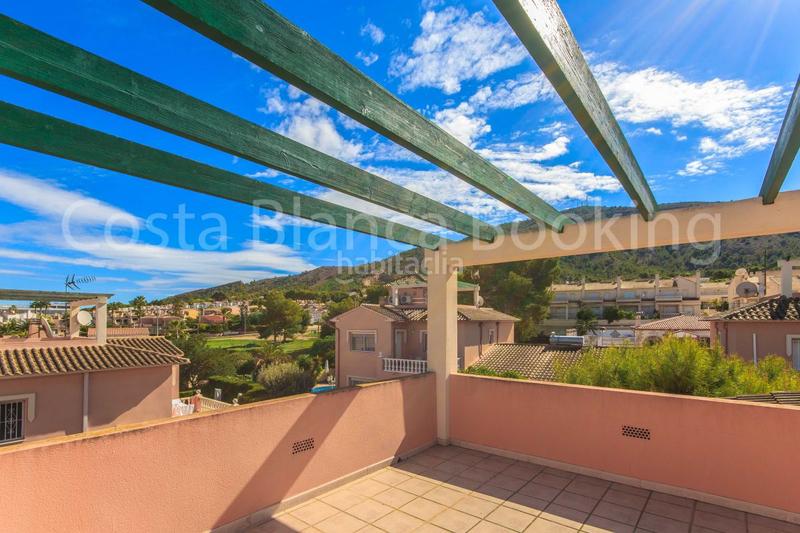 Foto b99b11f9-8924-4e84-b25b-5471f98f2b7e. Chalet con parcheggio piscina in L´Albir Alfàs del Pi (l´)