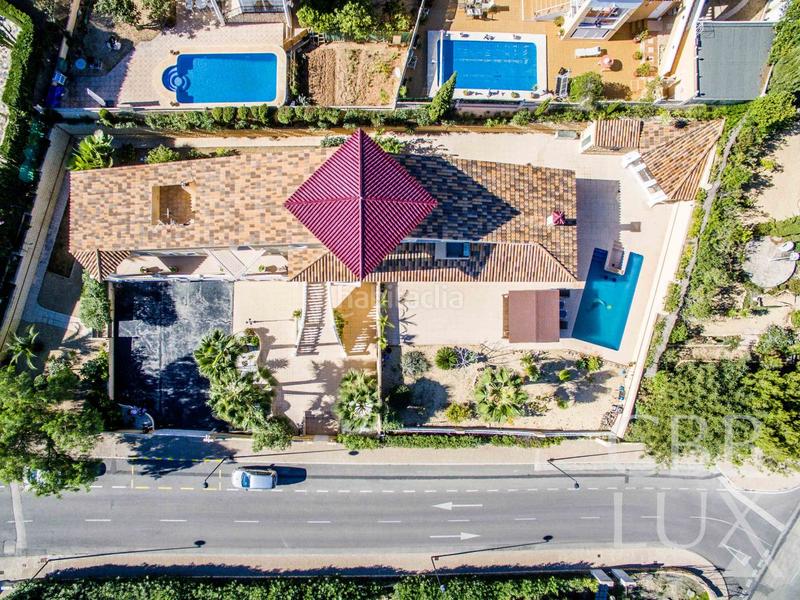 Foto b5c0efca-cf32-4418-8b20-f078a8c6d922. Xalet amb aparcament a Escandinavia-Cautivador Alfàs del Pi (l´)