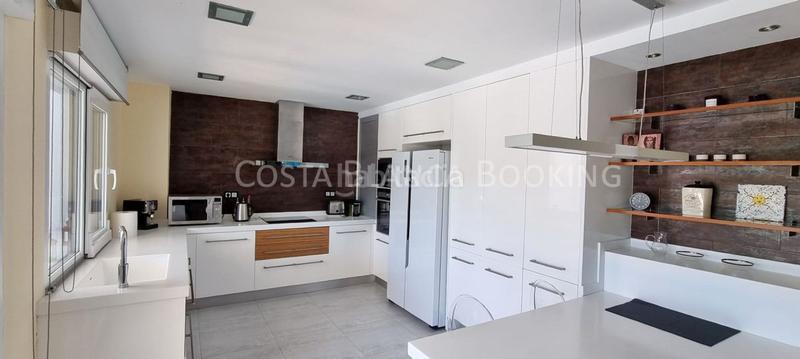 Foto 375a96de-0f64-4d42-9fa3-d744b2d604f9. Chalet con riscaldamento parcheggio piscina in Altea la vella Altea