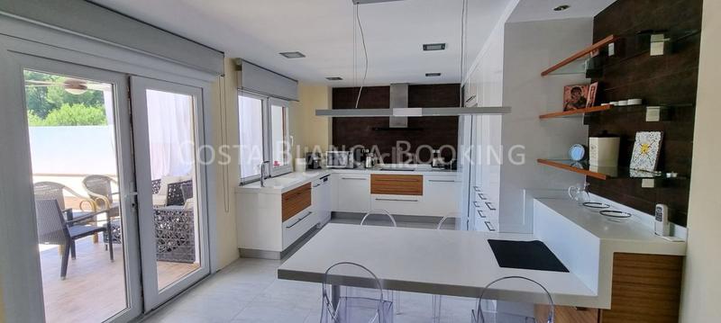 Foto 6d3ff27a-e79d-4e84-9927-063c70284ebc. Chalet con riscaldamento parcheggio piscina in Altea la vella Altea