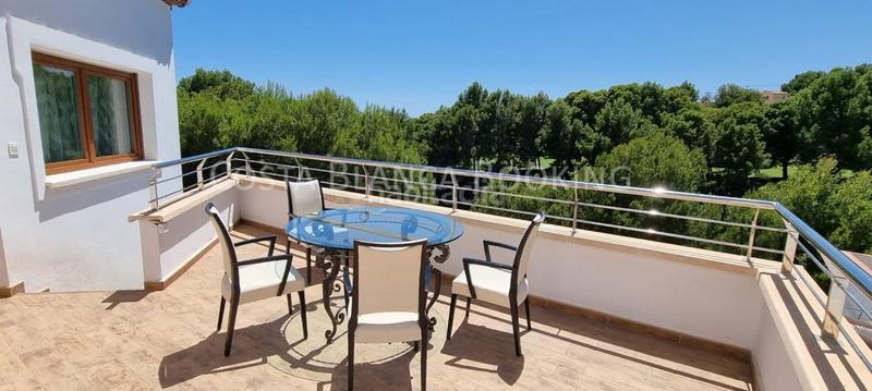 Foto 6f448ef9-a422-45f2-a63f-002fb7276593. Chalet con riscaldamento parcheggio piscina in Altea la vella Altea