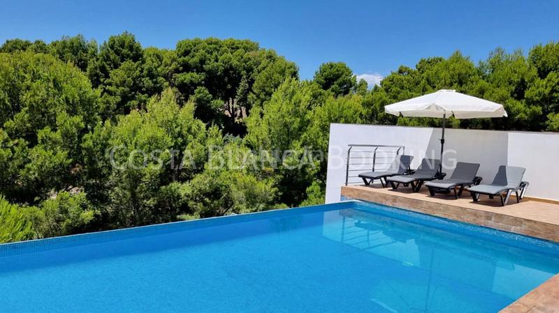 Foto ace88e3c-ab71-4a02-91cf-599b7ea78ffb. Chalet con riscaldamento parcheggio piscina in Altea la vella Altea