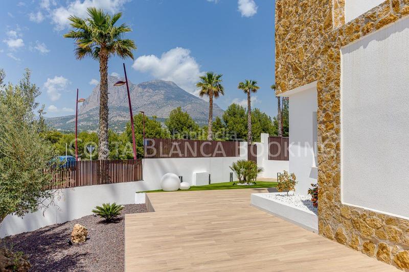 Foto cf1b5564-02f6-4d1c-b345-495a0cbb5d45. Xalet amb calefacció aparcament piscina a Finestrat pueblo Finestrat