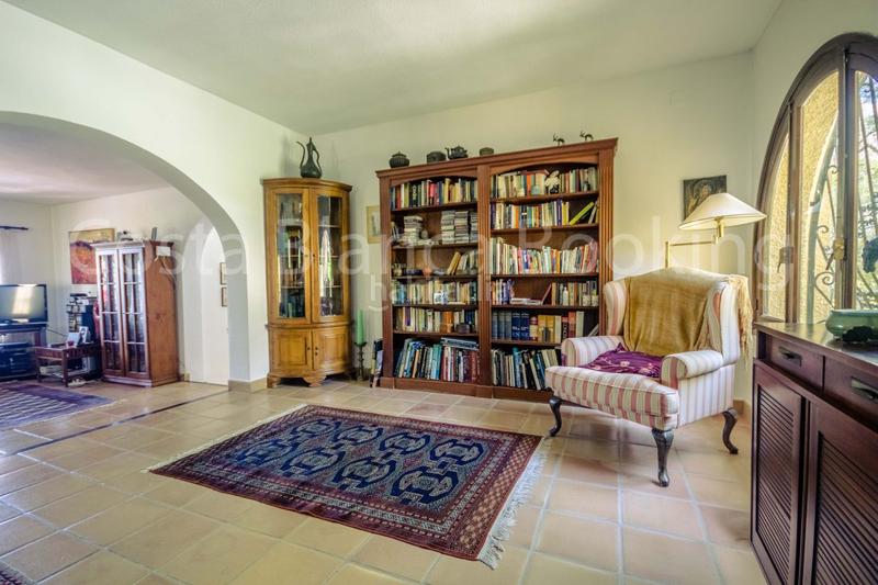 Foto 21c8445a-a7f3-4aca-bde1-f53d3b1f79e0. Chalet avec chauffage parking piscine dans Altea la vella Altea