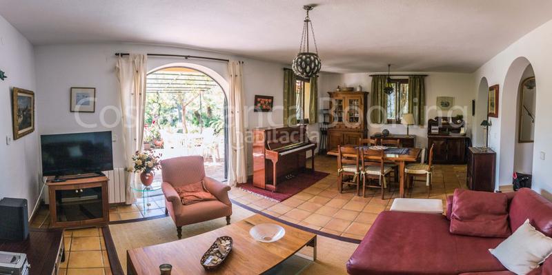 Foto 8bf5846b-79c5-41ad-8eb9-cc9592ce8f86. Chalet avec chauffage parking piscine dans Altea la vella Altea