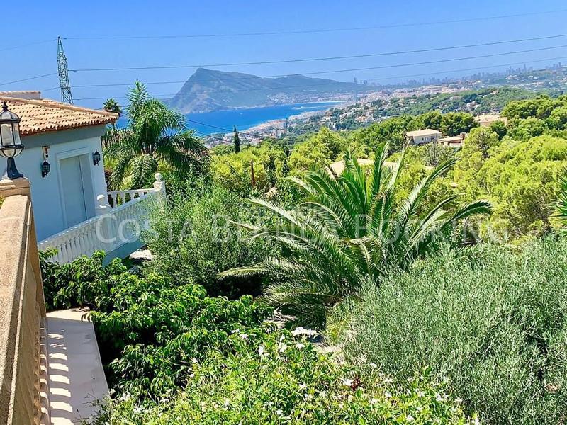 Foto 12fc41f0-5321-4c23-b9e8-80a497fb60d4. Chalet  en venta , 3 dormitorios. en Altea la vella Altea