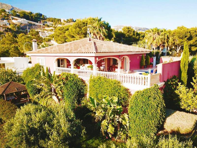 Foto 40f1d424-e9c0-4489-a355-197deb265168. Chalet  en venta , 3 dormitorios. en Altea la vella Altea