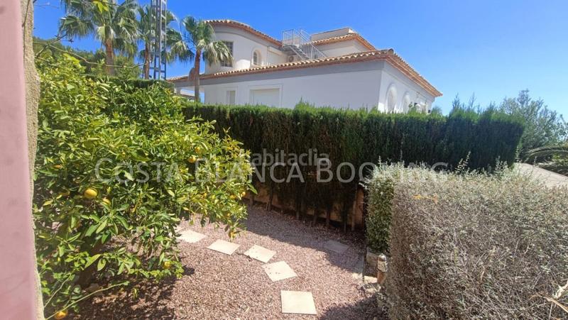 Foto b690c45b-4cf9-46b0-bc17-aef9c9916611. Chalet  en venta , 3 dormitorios. en Altea la vella Altea