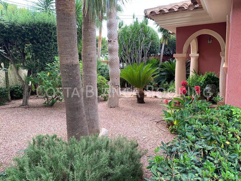 Foto c5a867b4-7d0c-487d-9d4b-44044ed0bbf3. Chalet  en venta , 3 dormitorios. en Altea la vella Altea