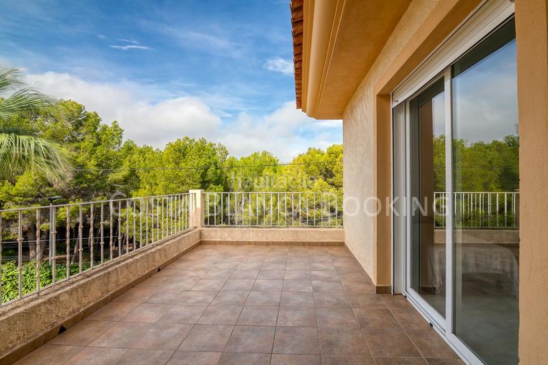 Foto 1d6818d1-cedd-46a0-bf4a-f55893ef8243. Chalet con parcheggio in L´Albir Alfàs del Pi (l´)