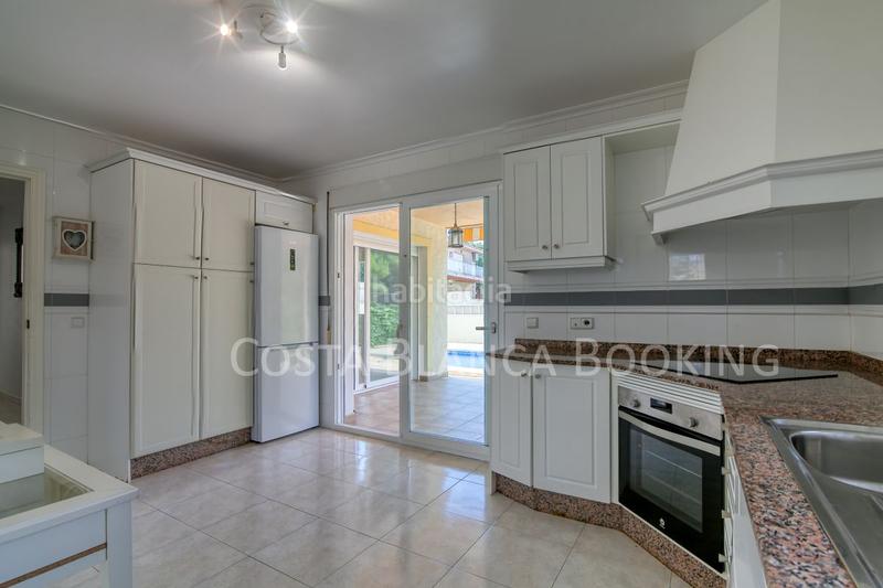 Foto bf87b33d-a761-41cf-bb71-46f7388dca26. Chalet con parcheggio in L´Albir Alfàs del Pi (l´)
