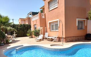 Chalet à L´Albir. Chalet en venta en albir, 4 dormitorios.