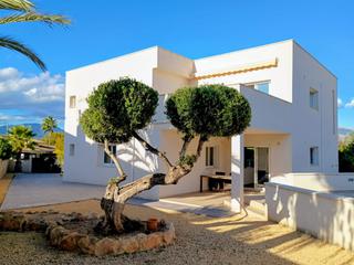 Chalet en LAlbir. Chalet en venta en albir, 5 dormitorios.
