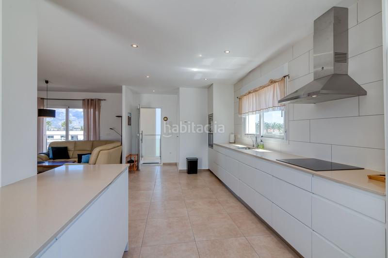 Foto 24a46b68-14c9-403b-9688-bf78b68b7572. Xalet amb calefacció aparcament piscina a L´Albir Alfàs del Pi (l´)