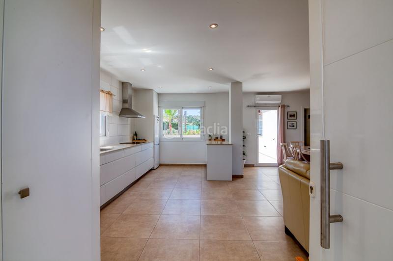 Foto 2df4111b-2bd8-4e70-957f-7cd3dd4d6f29. Xalet amb calefacció aparcament piscina a L´Albir Alfàs del Pi (l´)