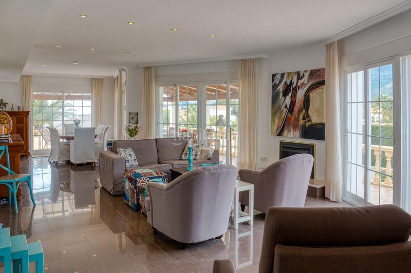 Foto 7a8d08a7-c911-46ee-9b7f-a1a4d6a585b9. Chalet  en venta en colonia escandinaviacautivador, 4 dormitorios. en Alfàs del Pi (l´)