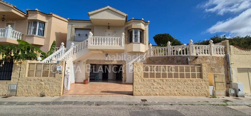 Foto 54856a07-db05-455a-8c2f-712023bcf1a1. Chalet con riscaldamento parcheggio piscina in Coloma Nucia (la)